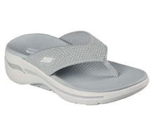 Load image into Gallery viewer, WOMEN&#39;S GO WALK Arch Fit Sandal - Luminous
