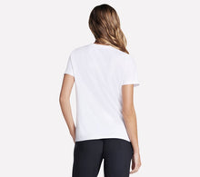 Load image into Gallery viewer, WOMEN&#39;S Floral Diamond Classic Crew Tee
